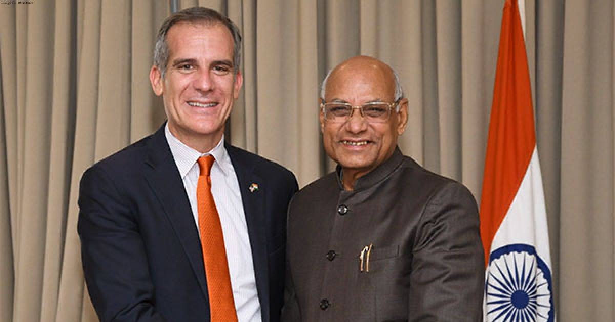US Ambassador to India Eric Garcetti meets Maharashtra Governor Ramesh Bais